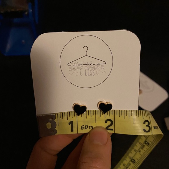 Gothic Black Heart Enamel Stud Earrings - Picture 5 of 5